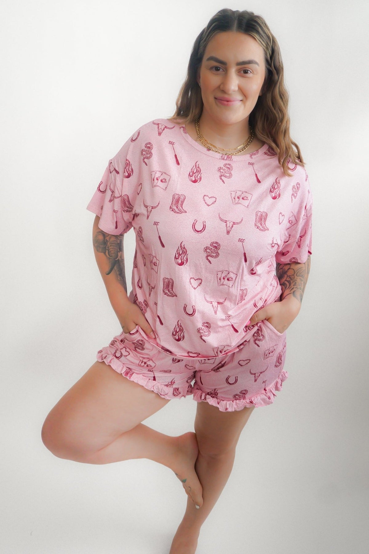 Mojave Mauve + Iron Outlaw Women’s Ruffle Shorts Set - Ever Colter Co