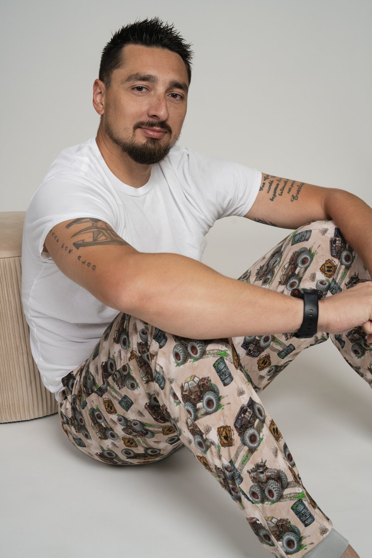 Zombie vs Hunter Men’s Jogger Pajama Pants