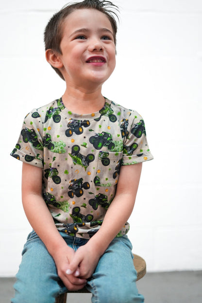Clover Crusher Pockets Tee - Ever Colter Co