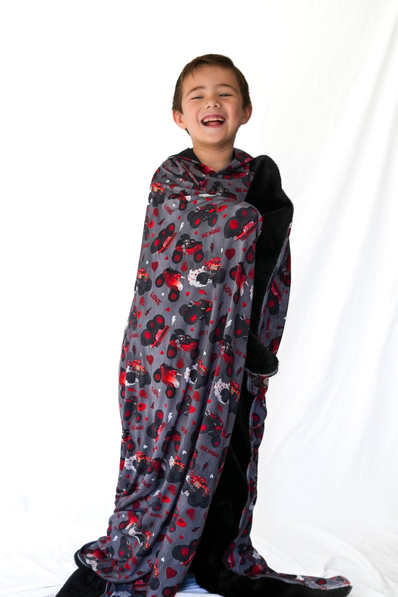 Hearts and Havoc Bamboo Plush Blanket - Ever Colter Co
