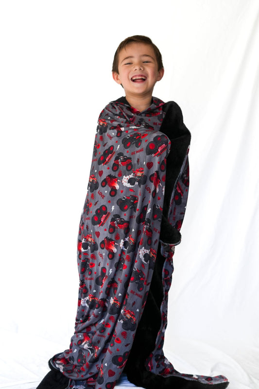 Hearts and Havoc Bamboo Plush Blanket - Ever Colter Co