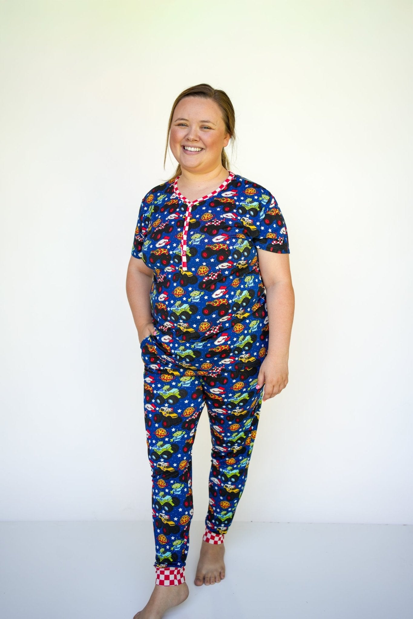 Pizza Pit Party Women’s Jogger Pajama Set - Ever Colter Co