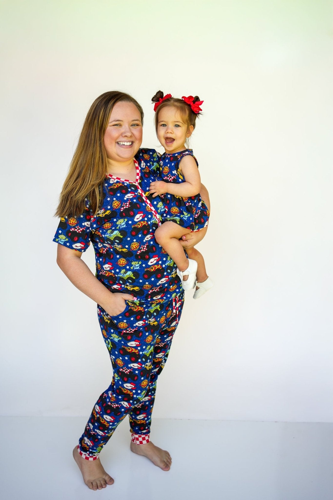 Pizza Pit Party Women’s Jogger Pajama Set - Ever Colter Co