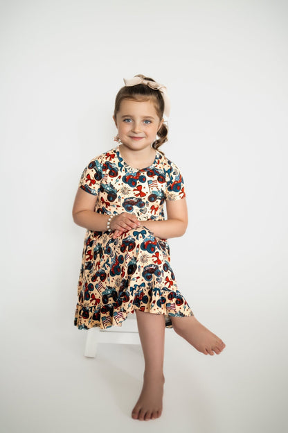Red, White and Cute Short Sleeve Ruffle Dress - Ever Colter Co