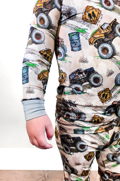 Zombie vs Hunter Long Sleeve Jammies